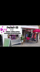 Freiheit-22 Stylische, warme, weiche Damenmode in Mettmann Das Video zeigt eine Auswahl meiner zusammengestellten Outfits von Oktober 2023 - Titel : kein Titel vergeben. ich freue mich auf euren Besuch. Liebe Grüße Aynur #mode #mettmann #fashion #boutique #modefreiheit #mettmanncity #shopmettmann #modenschau #aimodel #kimodel